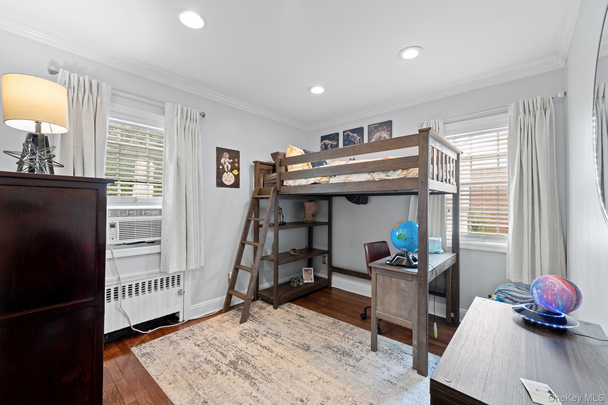 #18 photo, 39 Gateway, Rockville Centre , NY 11570