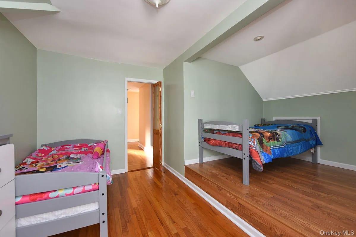 #18 photo, 108-30 67 Avenue, クイーンズ区 Forest Hills , NY 11375