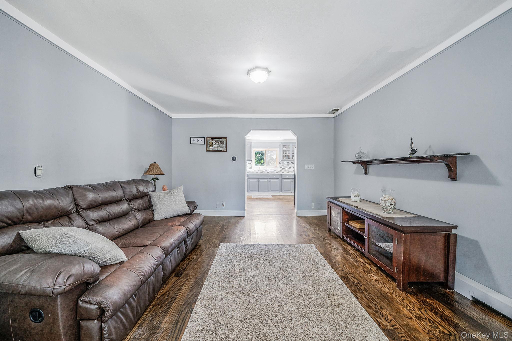 #7 photo, 10 Roy Avenue, サフォーク郡 West Islip , NY 11795