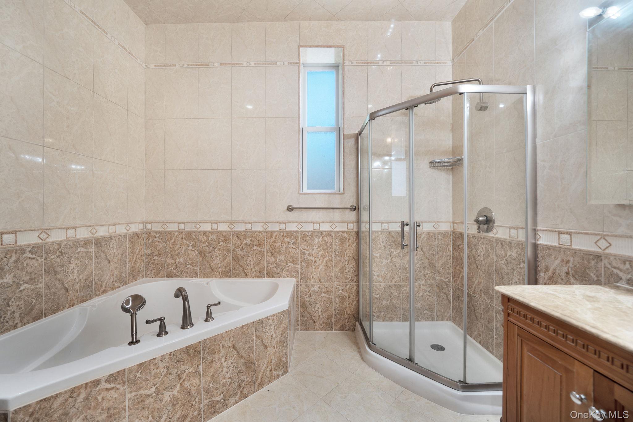 #20 photo, 8429 Kendrick Place, クイーンズ区 Jamaica Estates , NY 11432