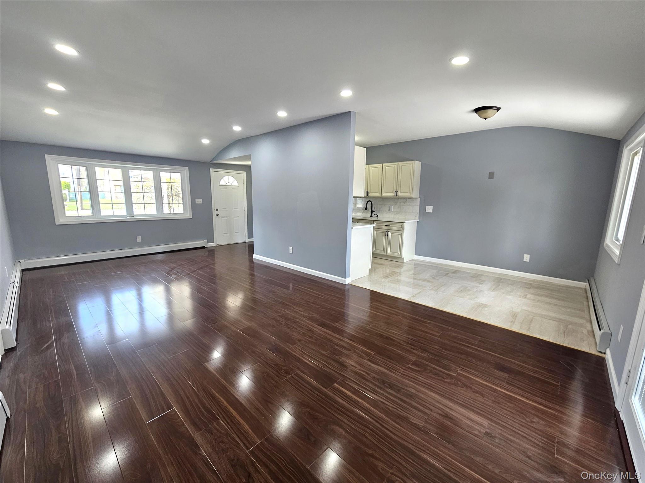 #5 photo, 114 Granny Road, サフォーク郡 Farmingville , NY 11738