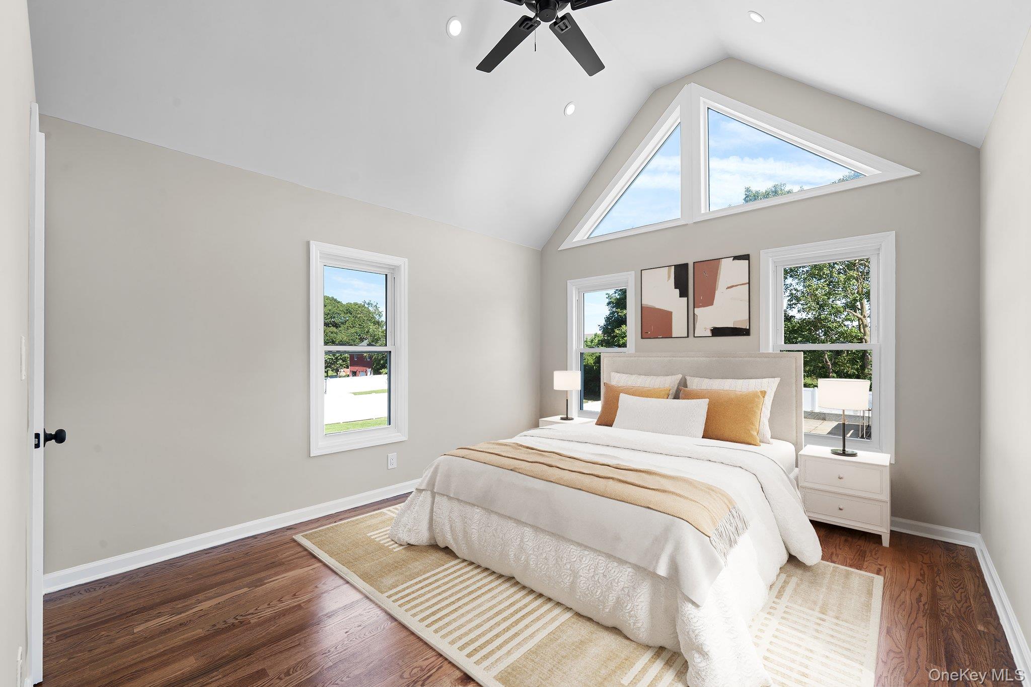 #18 photo, 51 Sterling Place, サフォーク郡 Amityville , NY 11701