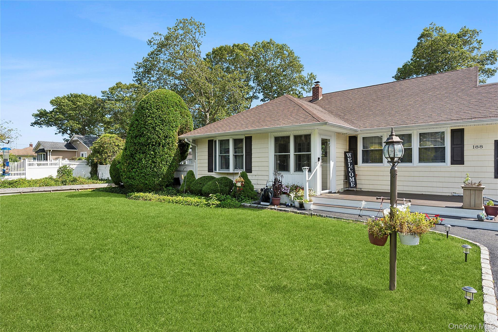 #2 photo, 188 Washington Avenue, サフォーク郡 Mastic Beach , NY 11951