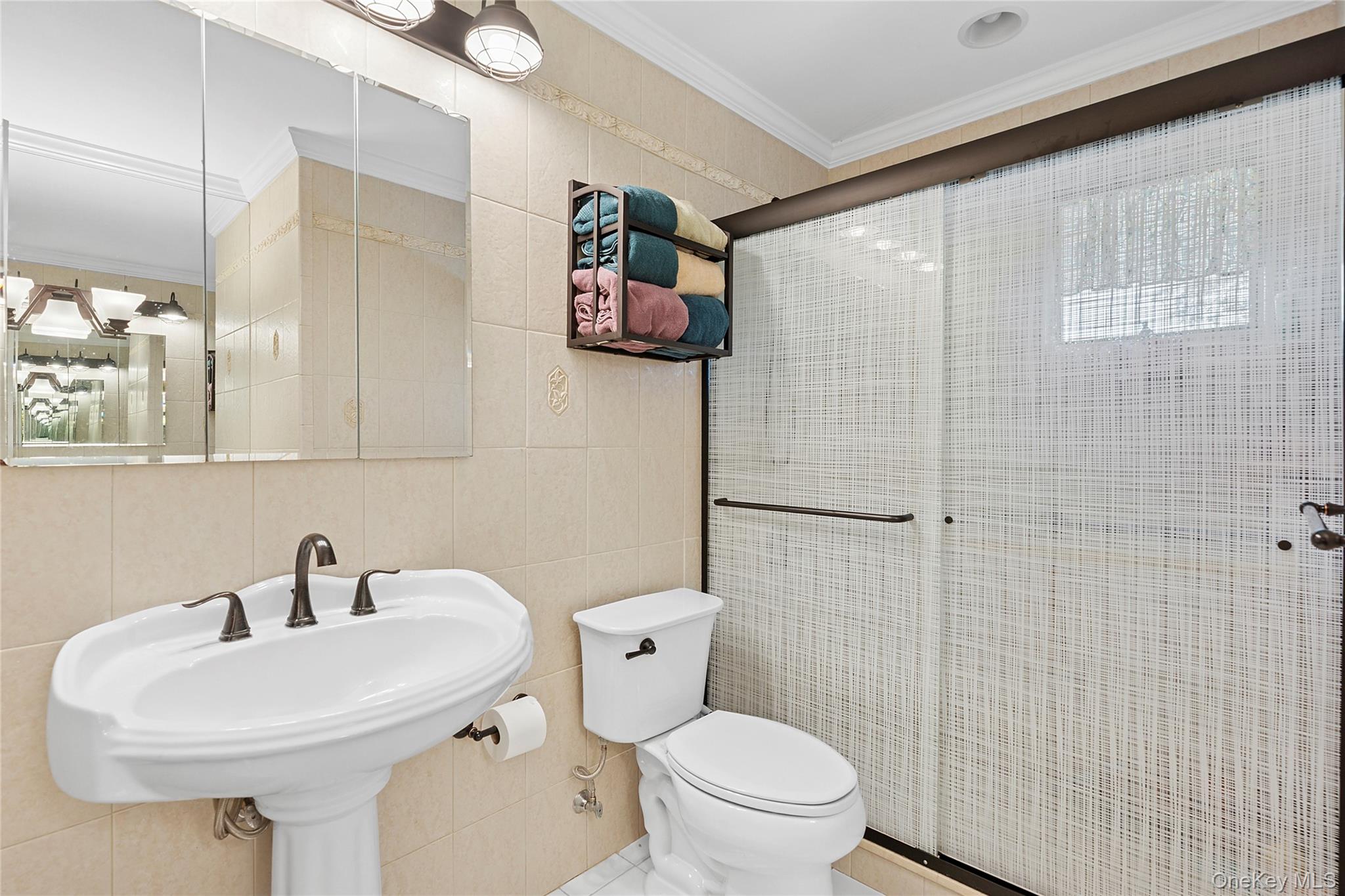 #8 photo, 188 Washington Avenue, サフォーク郡 Mastic Beach , NY 11951