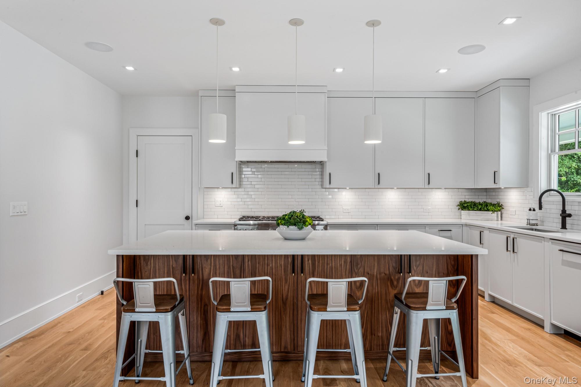 #11 photo, 36 Jagger Lane, サフォーク郡 Westhampton , NY 11977