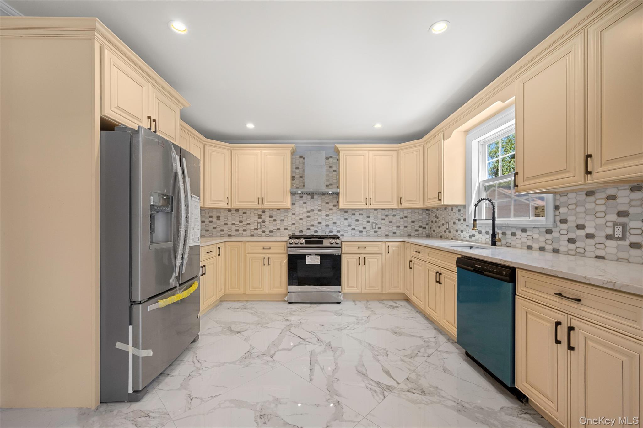 #10 photo, 84-19 253 Street, クイーンズ区 Bellerose , NY 11426