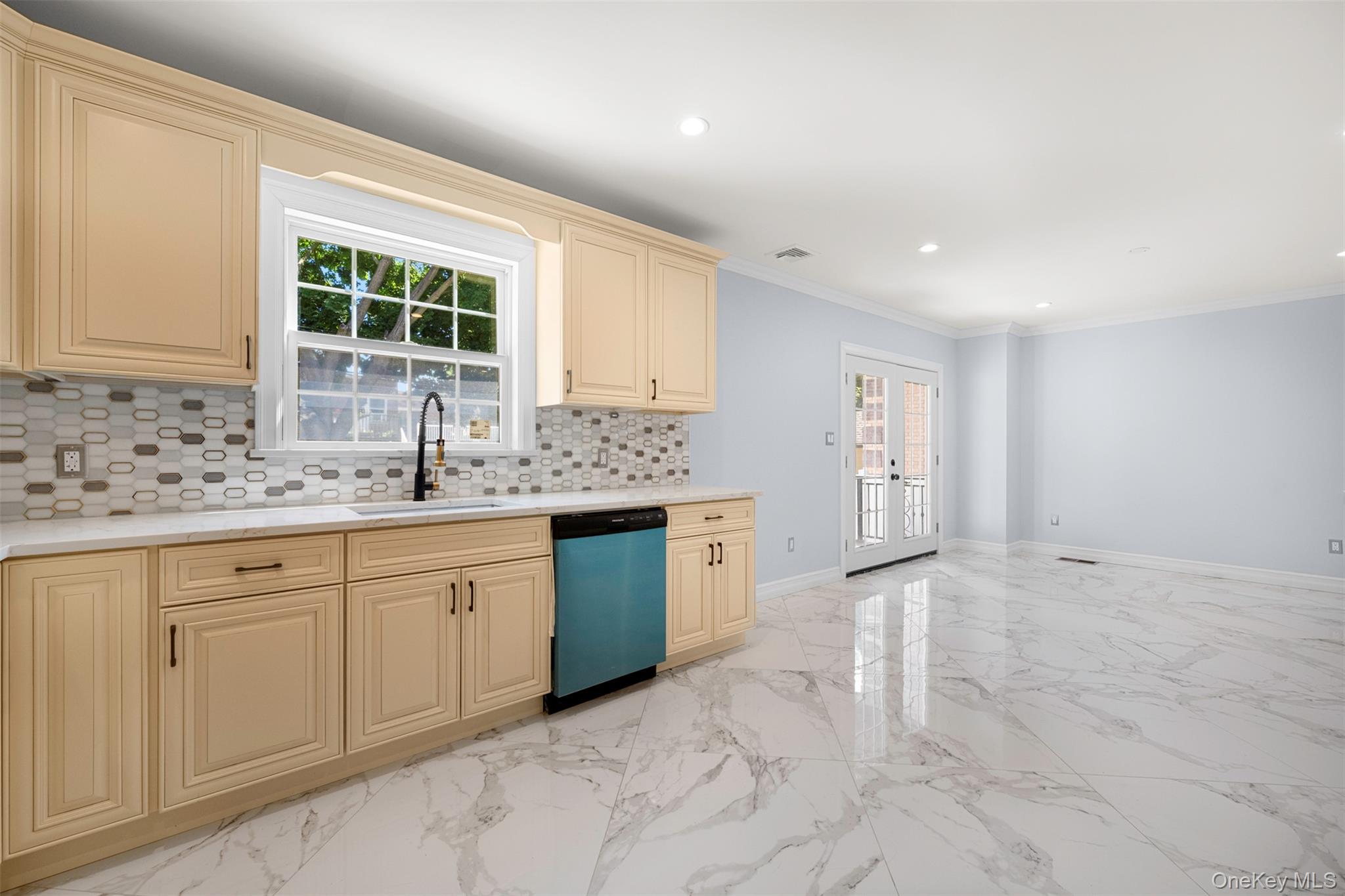 #11 photo, 84-19 253 Street, クイーンズ区 Bellerose , NY 11426