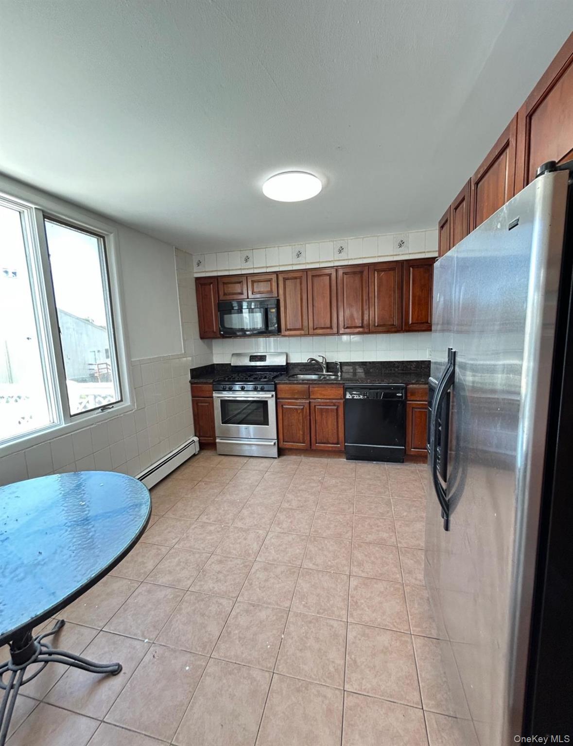 #4 photo, 300 Branch Avenue, ナッソー郡 Freeport , NY 11520