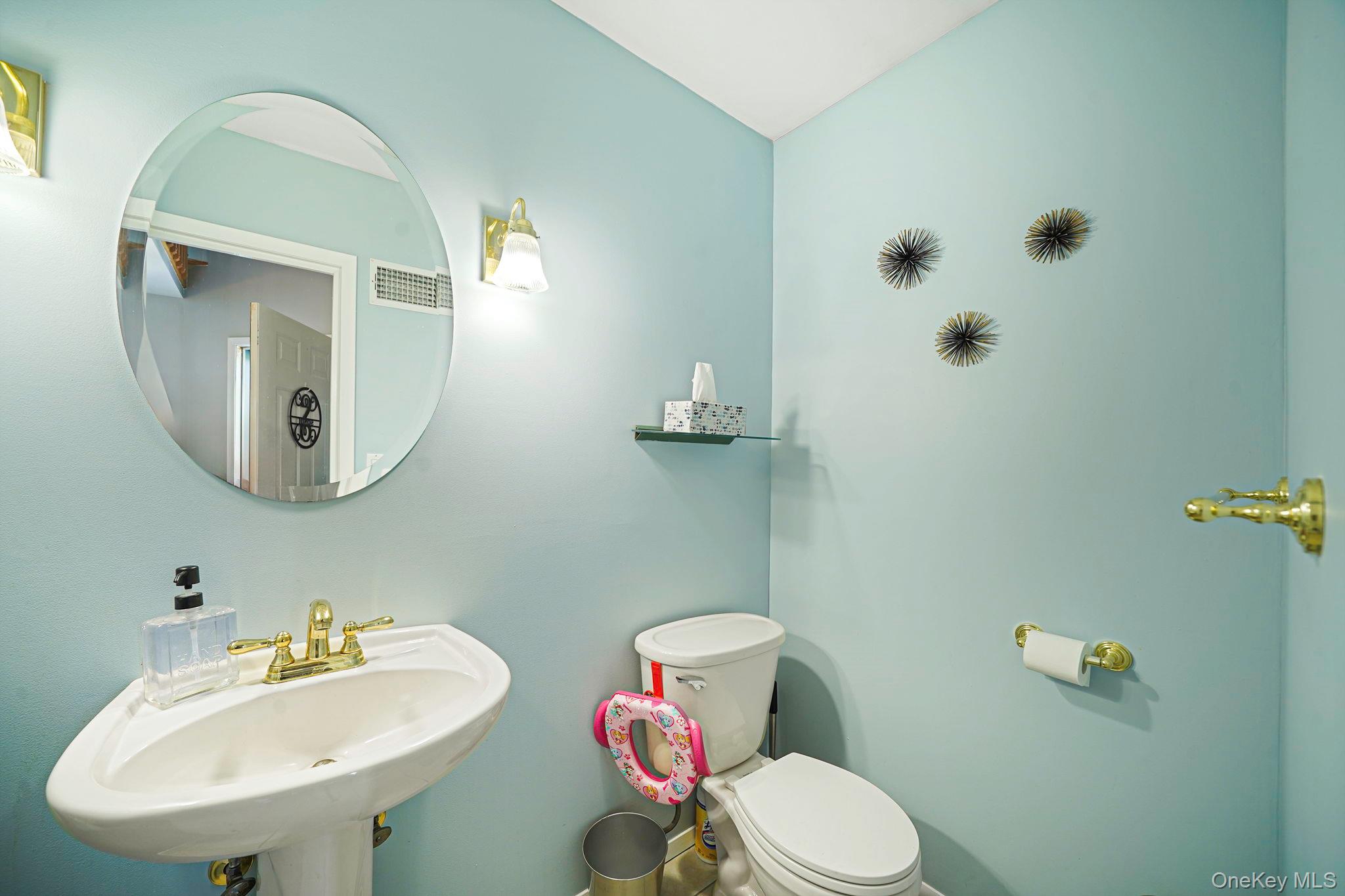 #14 photo, 3538 Gibbs Road, サフォーク郡 Coram , NY 11727