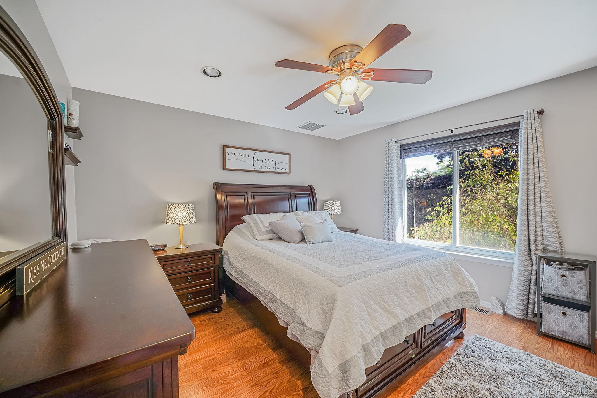 #18 photo, 3538 Gibbs Road, サフォーク郡 Coram , NY 11727