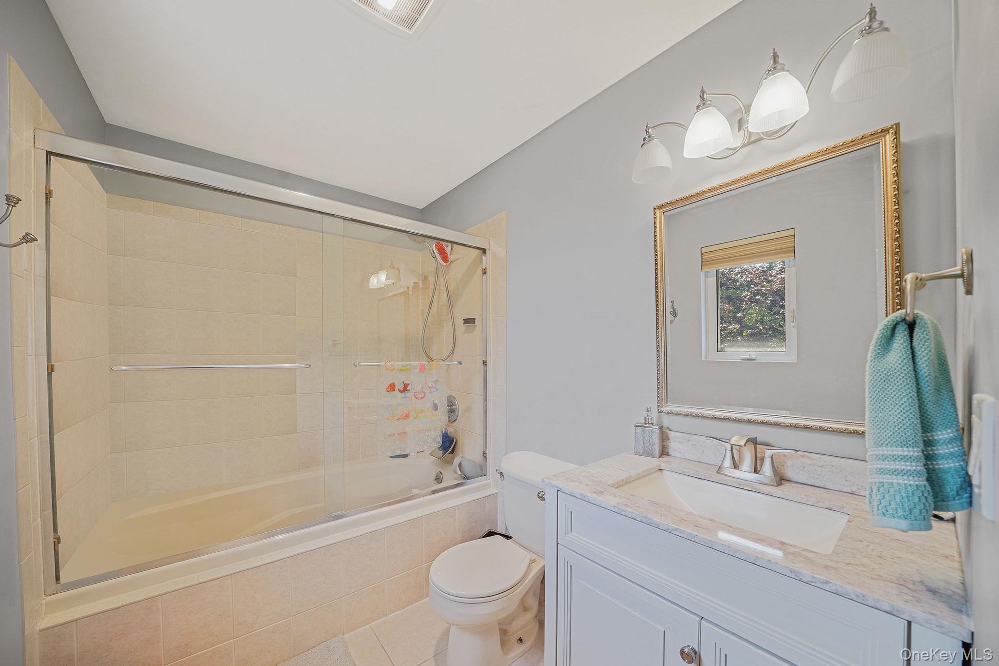 #20 photo, 3538 Gibbs Road, サフォーク郡 Coram , NY 11727