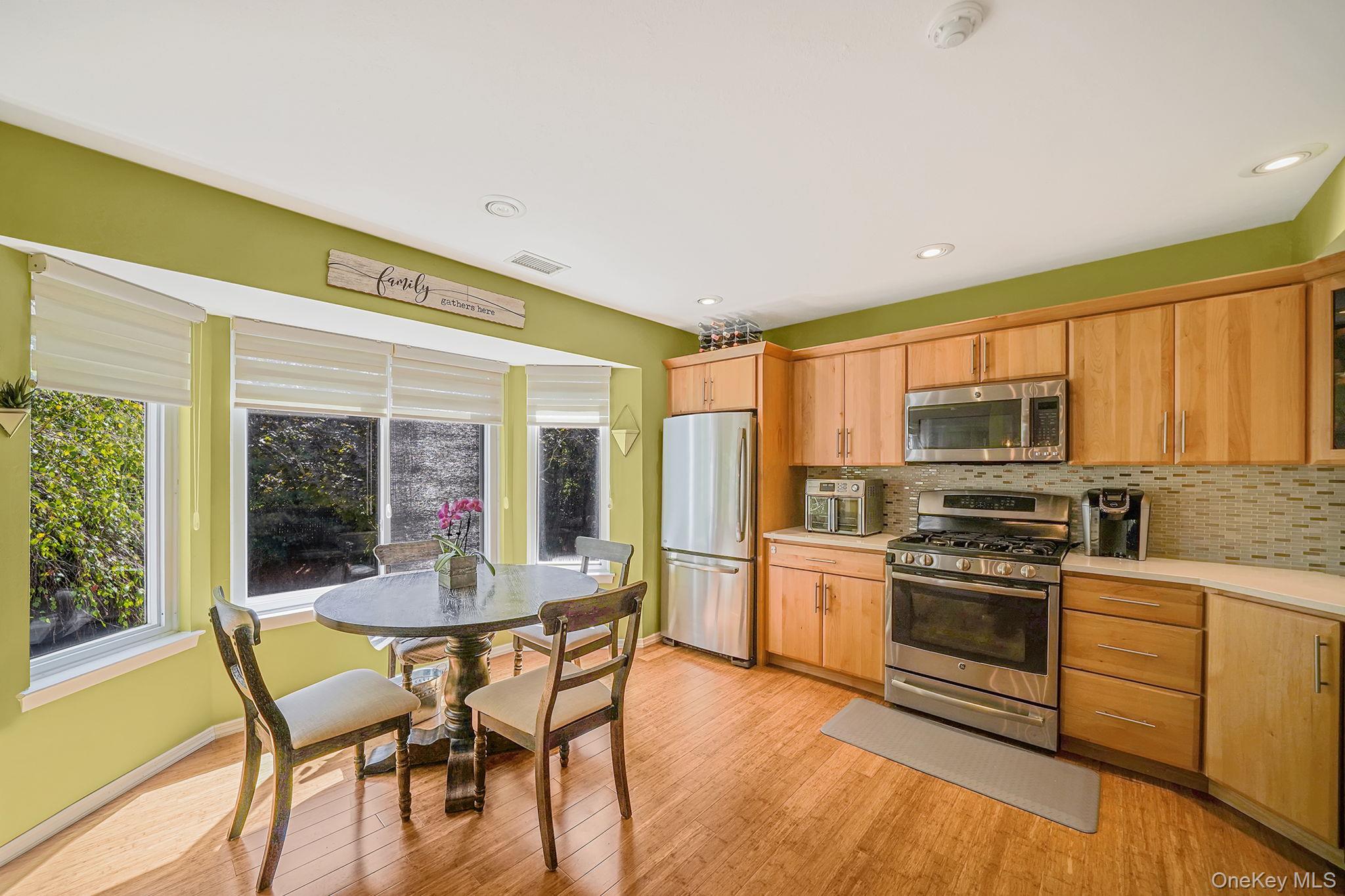 #9 photo, 3538 Gibbs Road, サフォーク郡 Coram , NY 11727