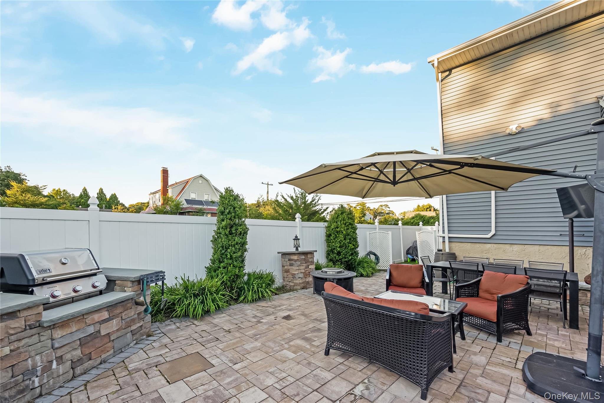 #4 photo, 140 Ocean Avenue, Islip , NY 11751