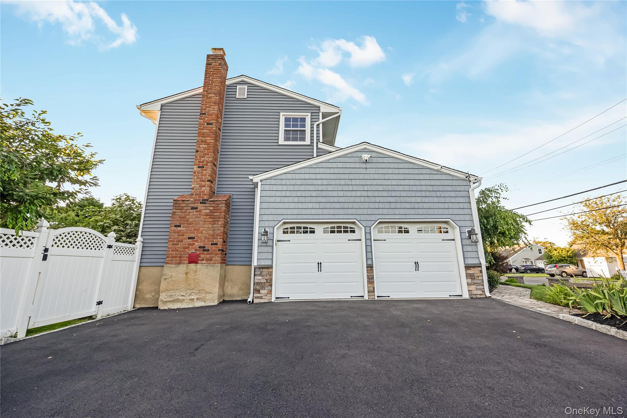 #8 photo, 140 Ocean Avenue, Islip , NY 11751