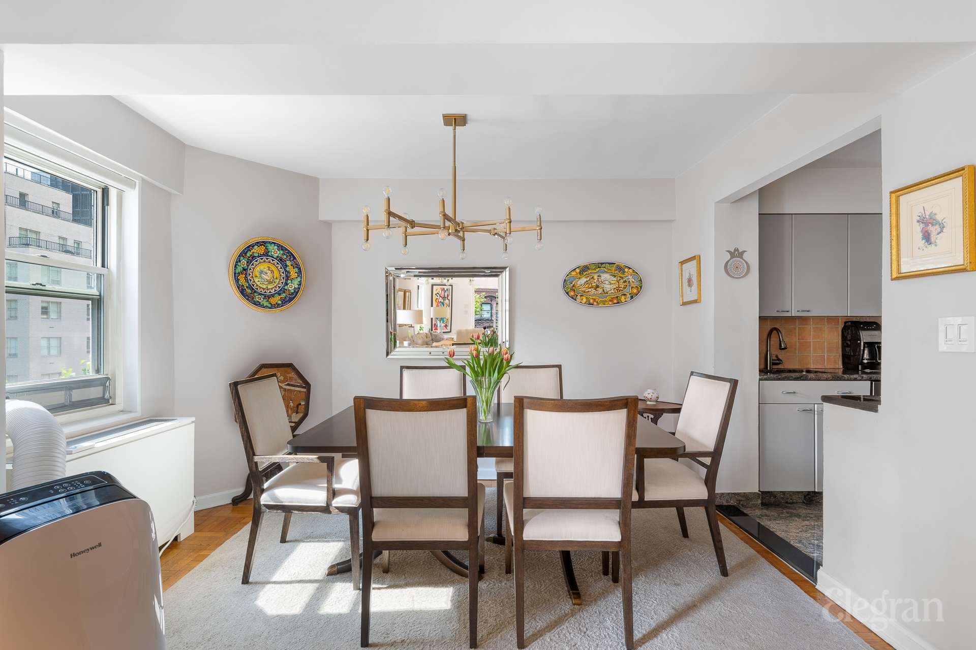 #3 photo, 100 W 57th Street, マンハッタン Midtown East , NY 10019