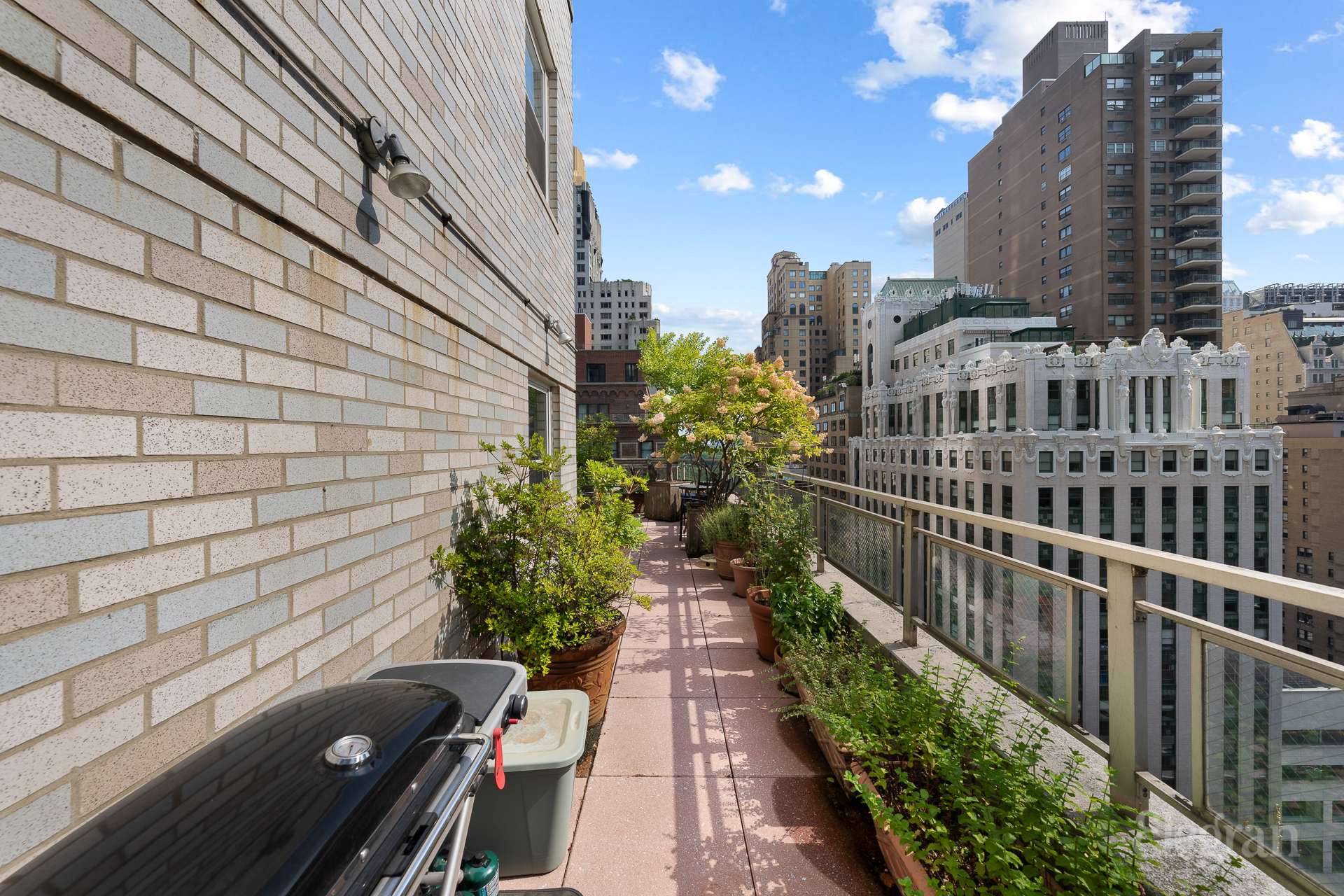 #9 photo, 100 W 57th Street, マンハッタン Midtown East , NY 10019