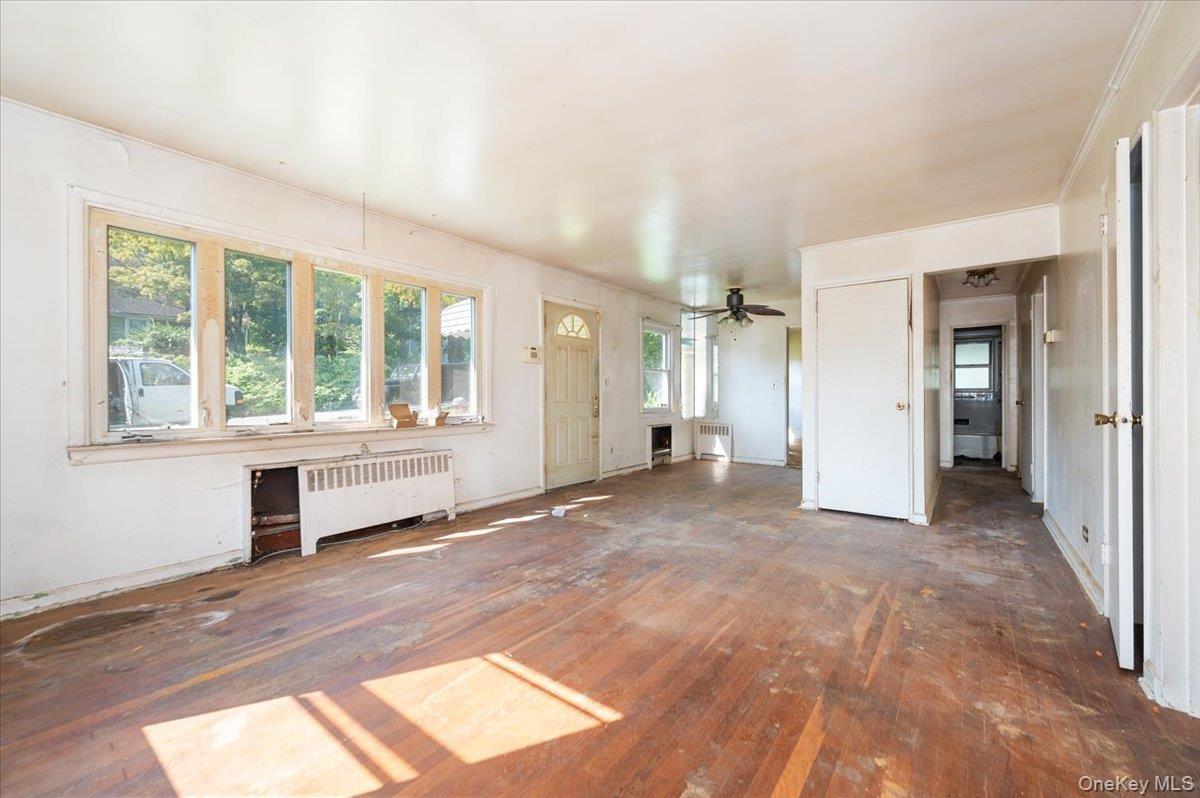 #4 photo, 10 Hampton Terrace, White Plains , NY 10607