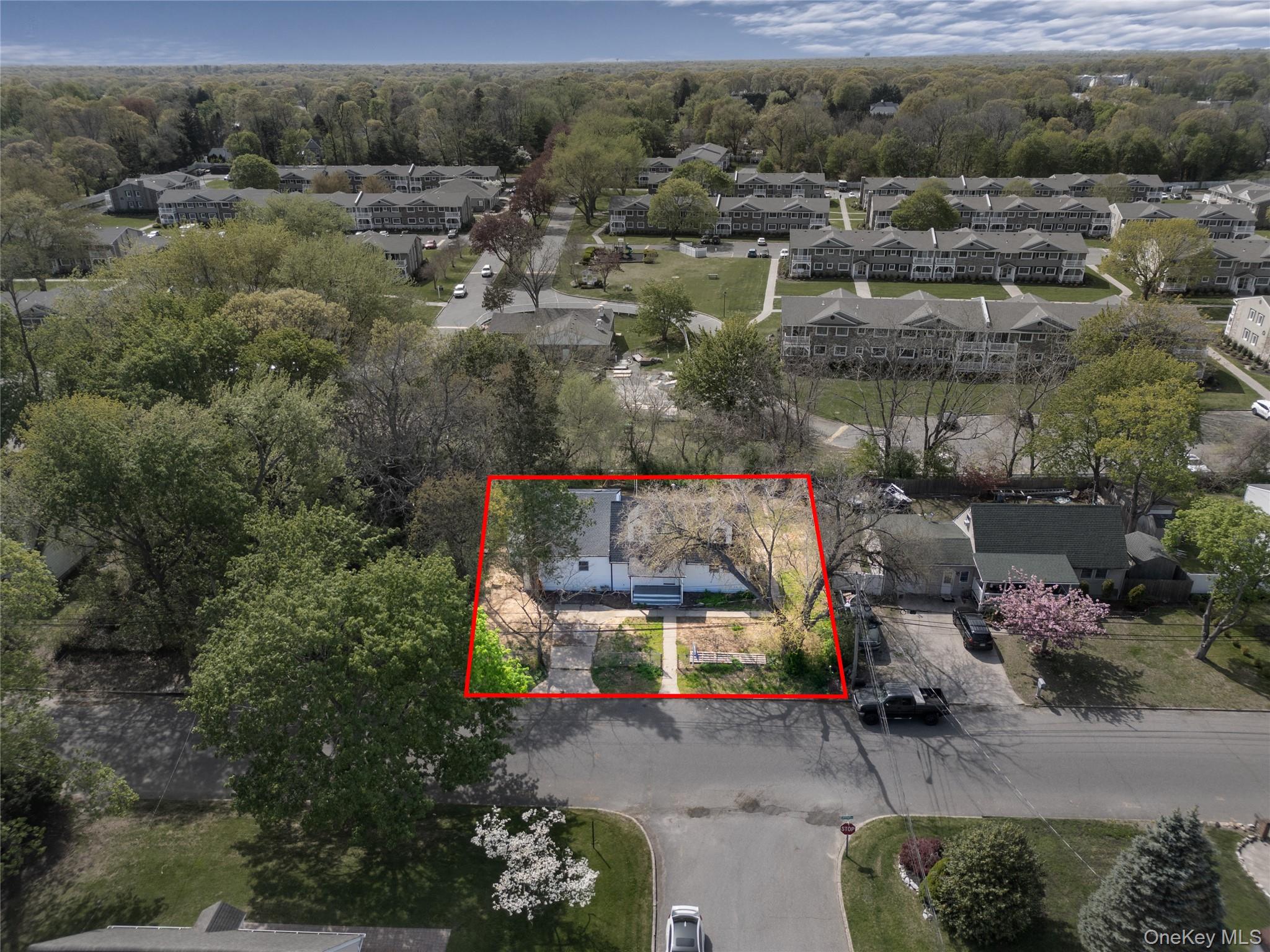 #13 photo, 21 Lehigh Avenue, 东长岛 Centereach , NY 11720