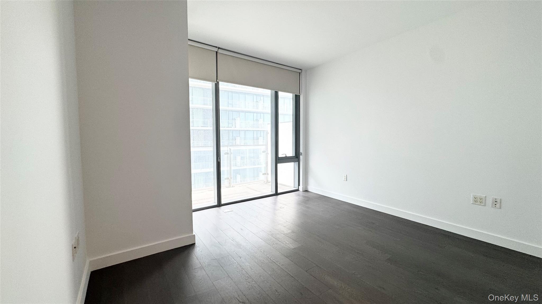 #13 photo, 131-05 40th Road, クイーンズ区 Flushing , NY 11354