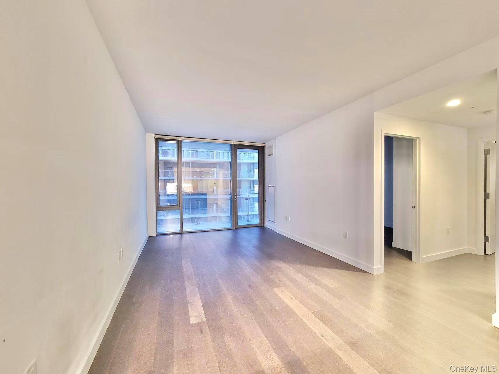 #17 photo, 131-05 40th Road, クイーンズ区 Flushing , NY 11354