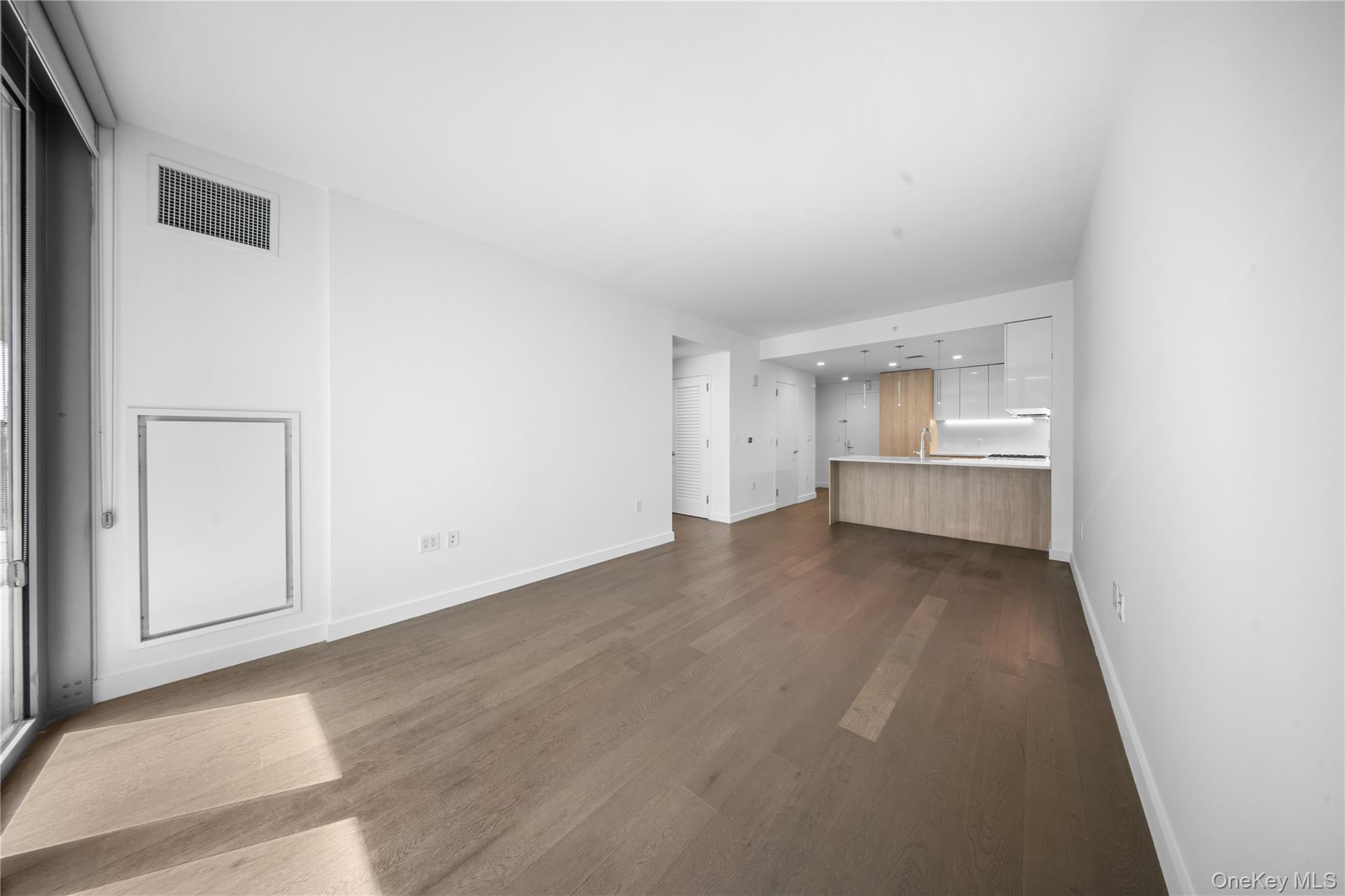 #9 photo, 131-05 40th Road, クイーンズ区 Flushing , NY 11354