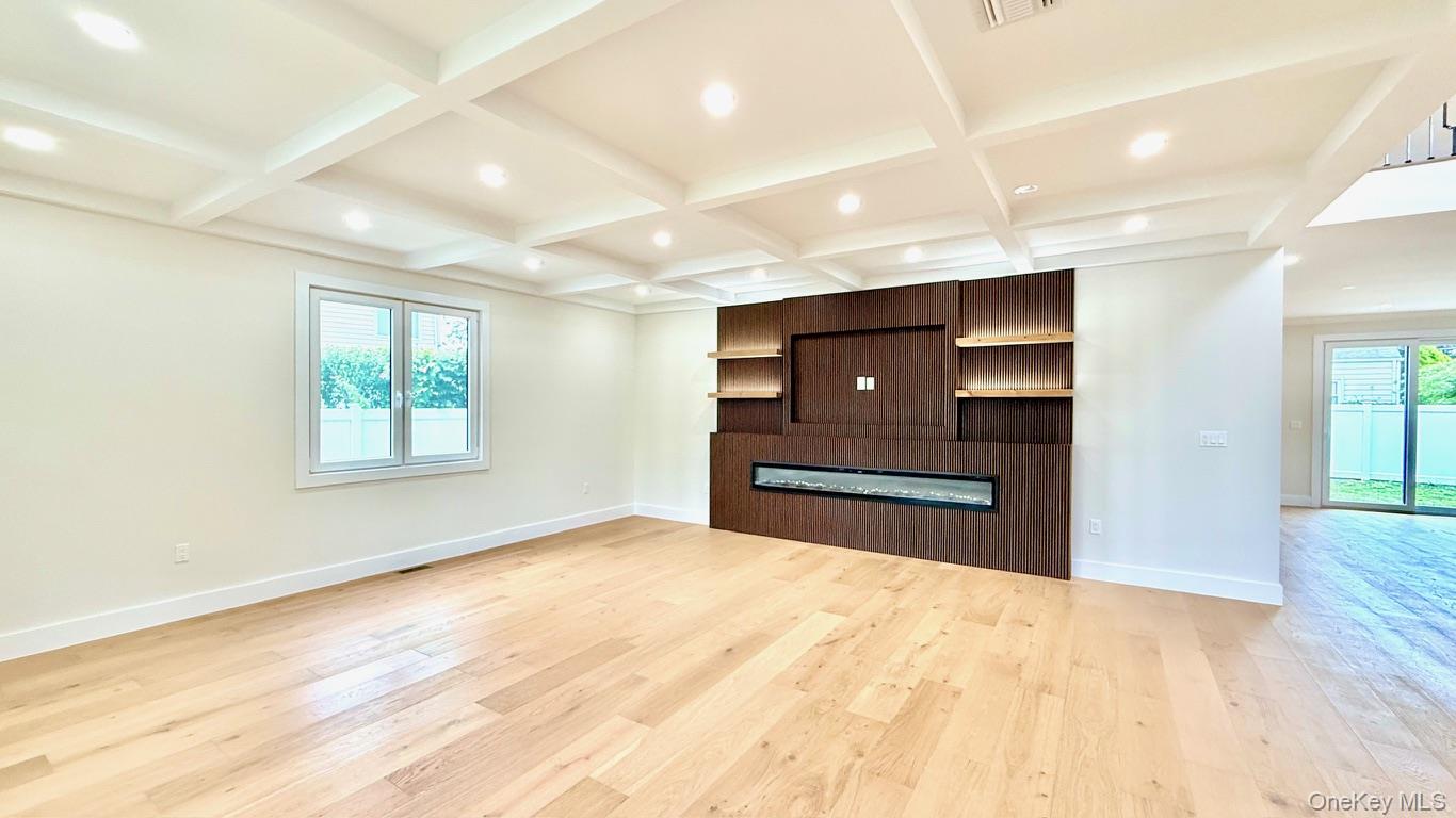 #5 photo, 60 Periwinkle Road, ナッソー郡 Levittown , NY 11756