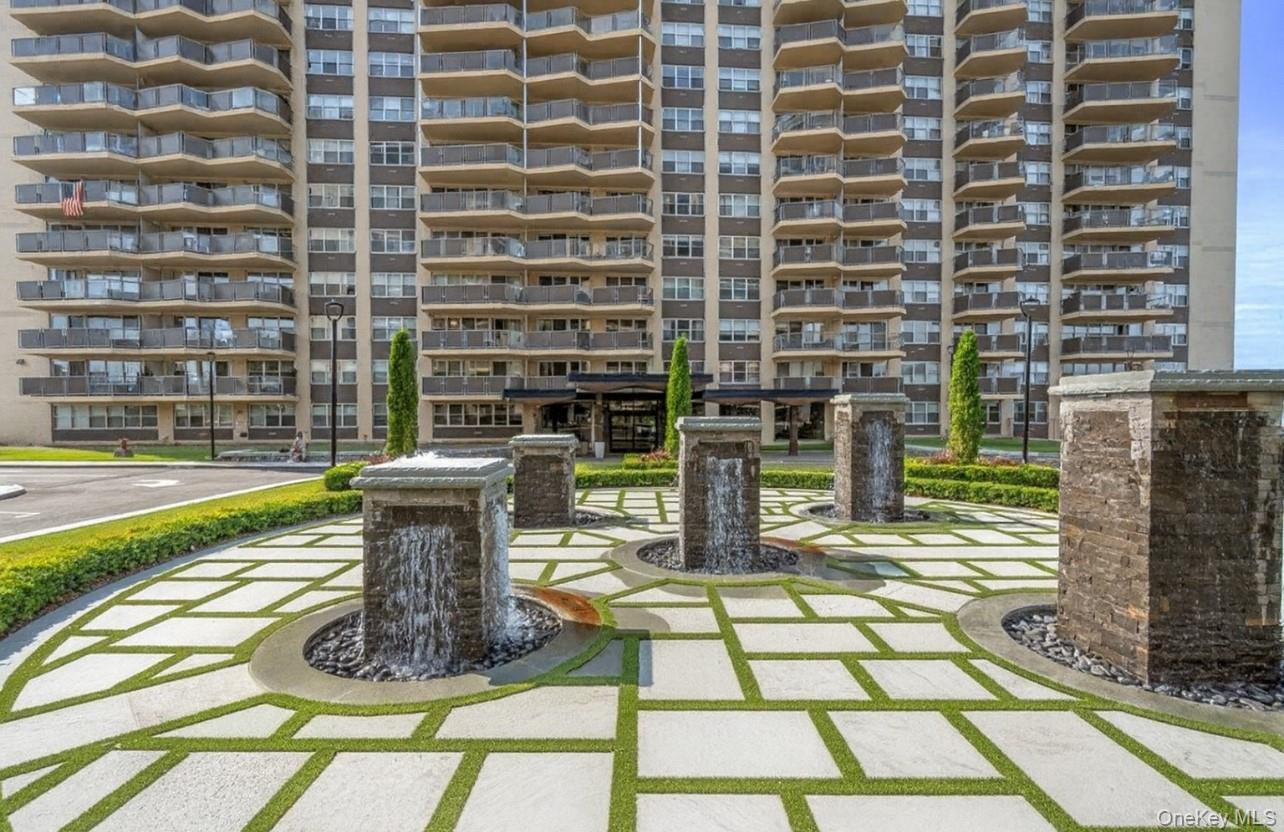 #17 photo, 17-85 215th Street, クイーンズ区 Bayside , NY 11360