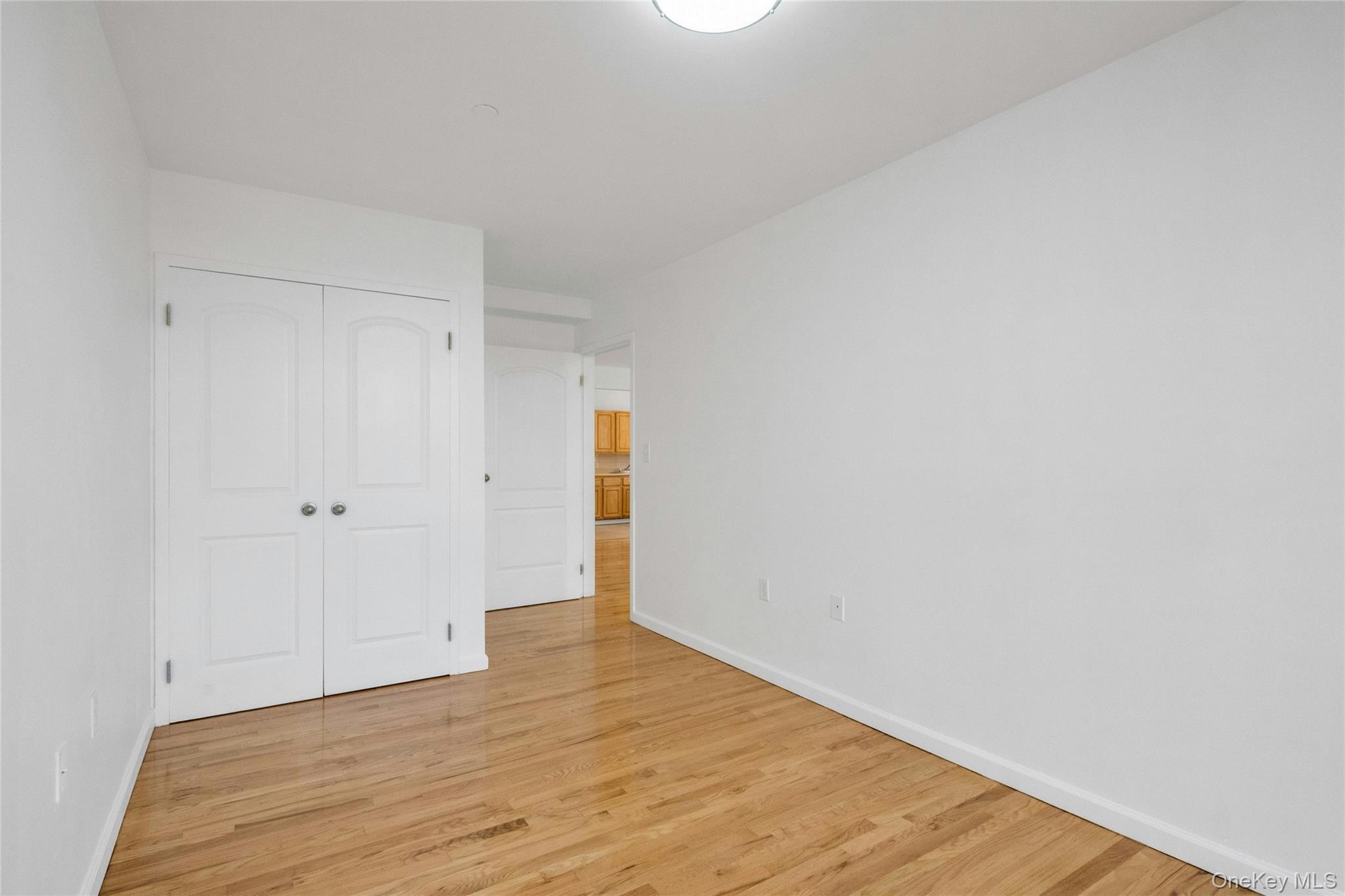 #16 photo, 2023 Belmont Avenue, ブロンクス区 Bronx , NY 10457