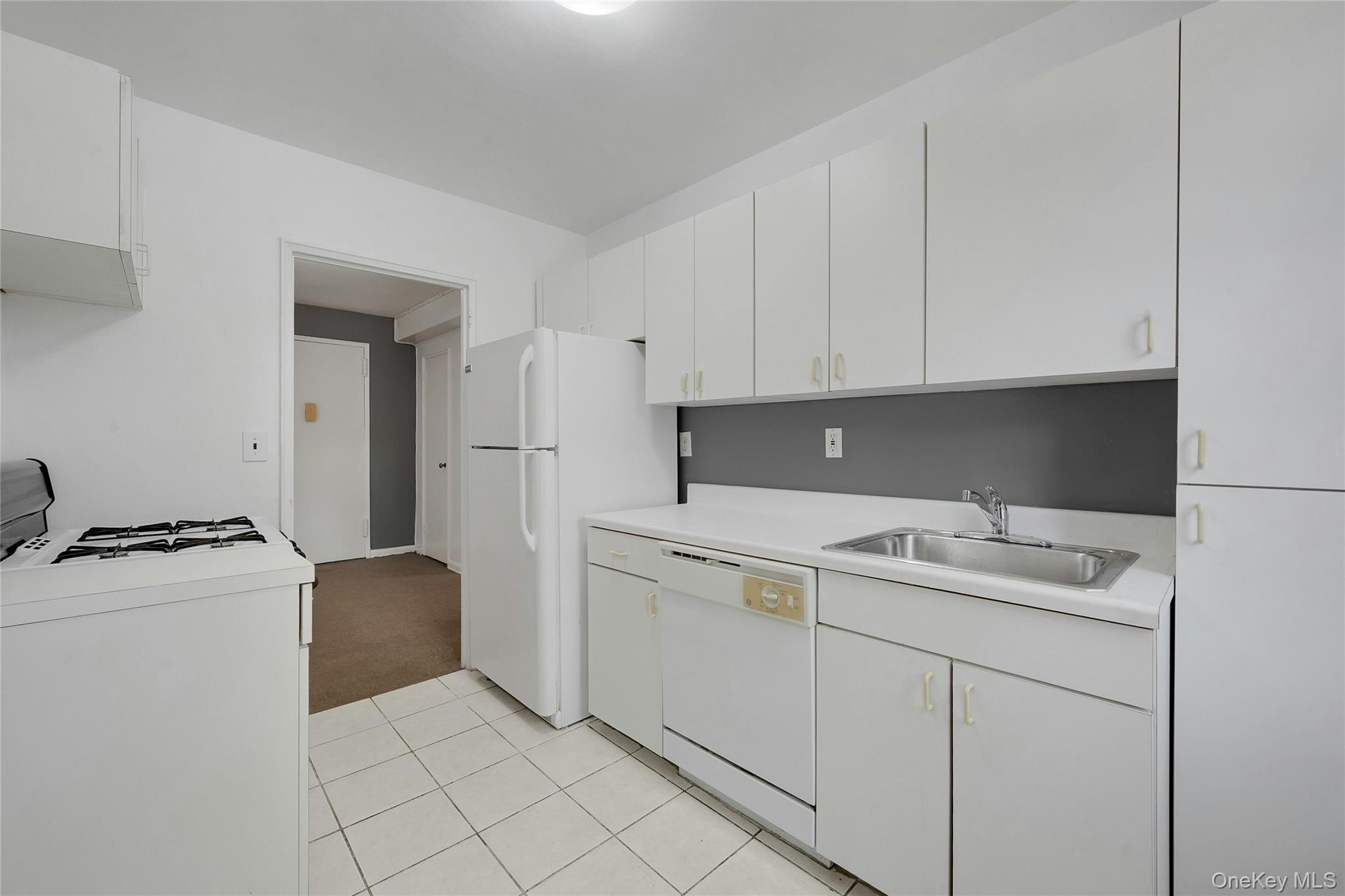 #18 photo, 5 Sadore Lane, Yonkers , NY 10710