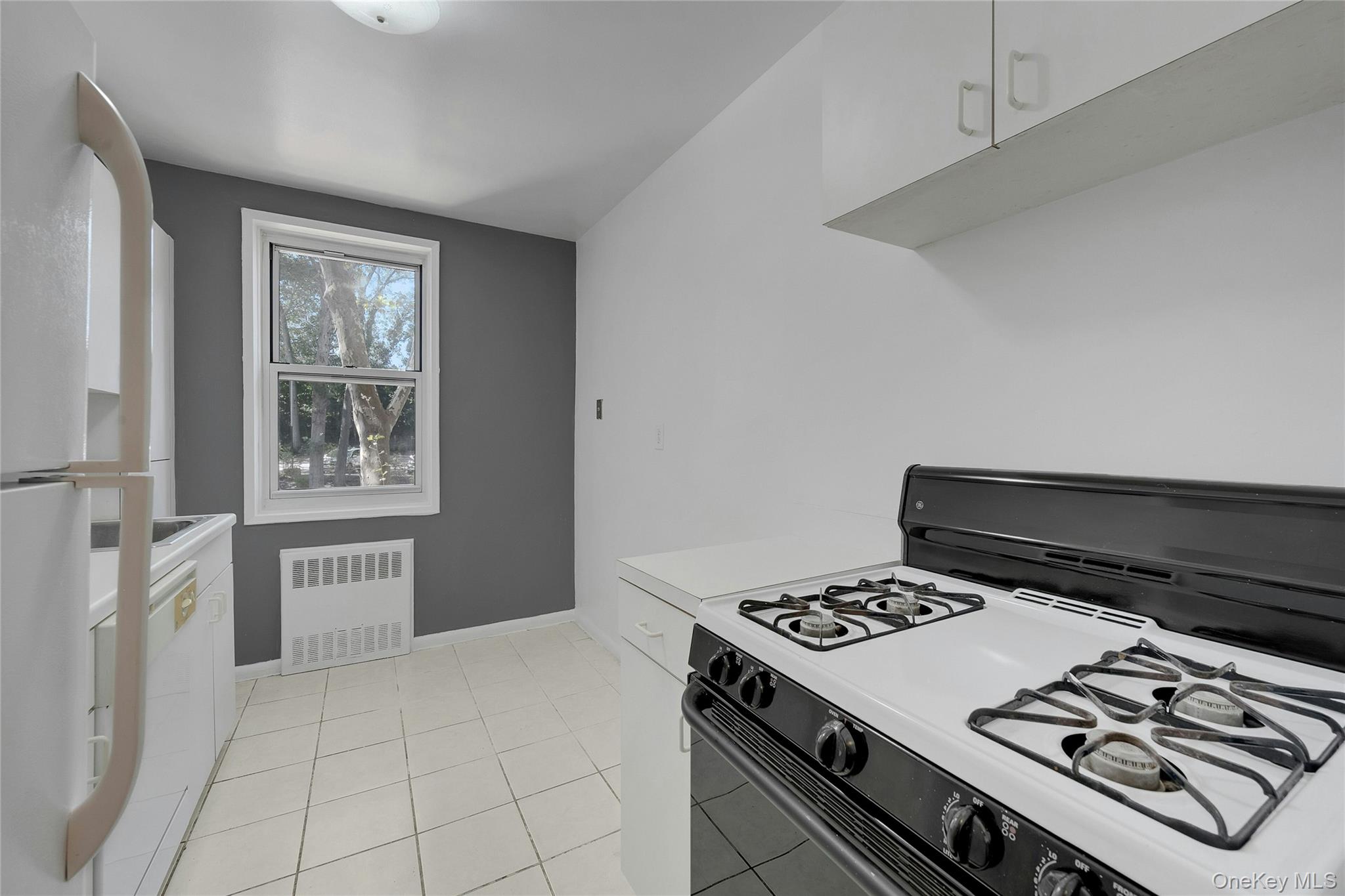 #19 photo, 5 Sadore Lane, Yonkers , NY 10710