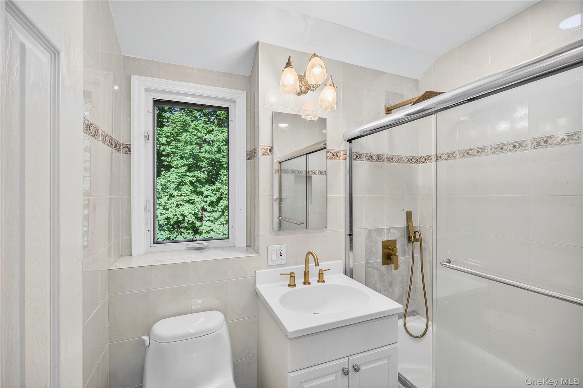 #16 photo, 8 Beechwood Road, Hartsdale , NY 10530