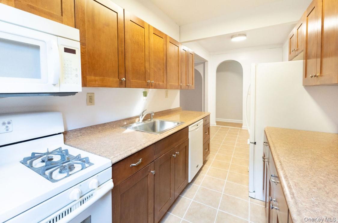 #19 photo, 4107 42nd Street, クイーンズ区 Sunnyside , NY 11104