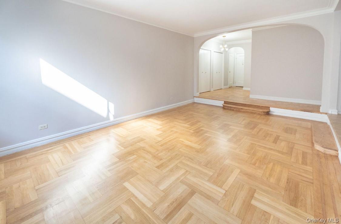 #5 photo, 4107 42nd Street, クイーンズ区 Sunnyside , NY 11104