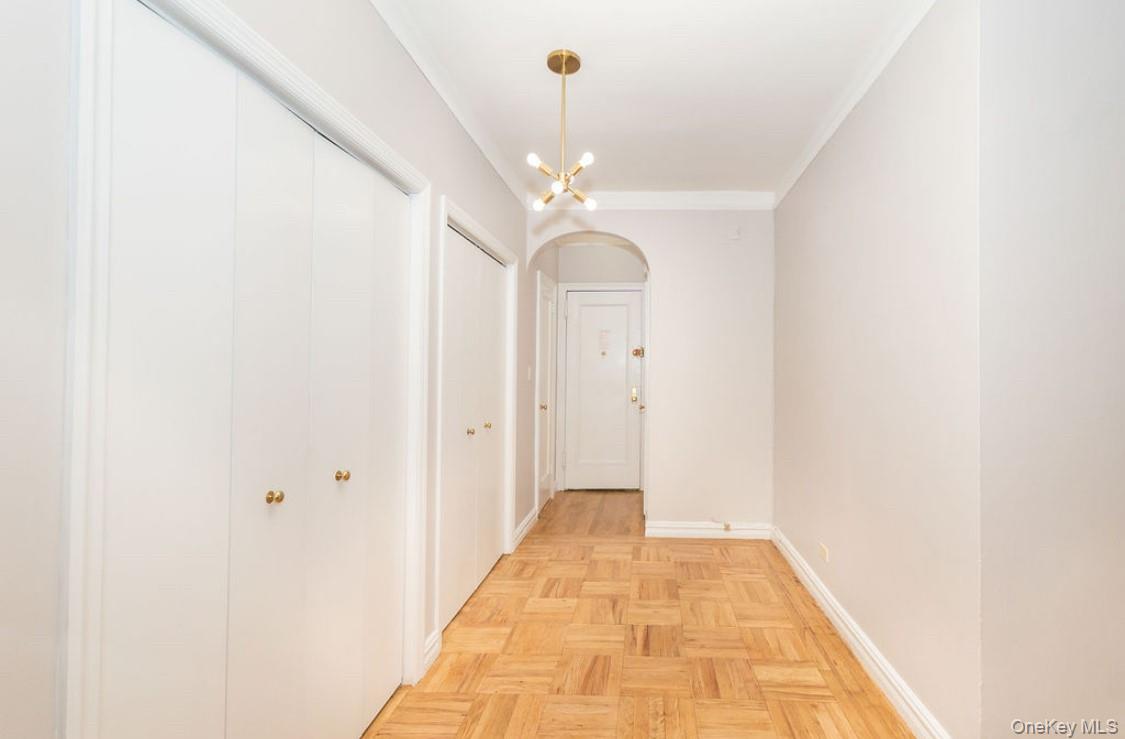 #8 photo, 4107 42nd Street, クイーンズ区 Sunnyside , NY 11104