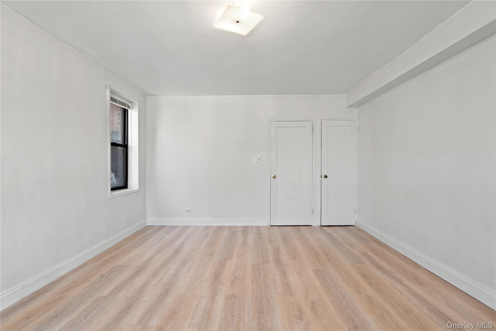 #15 photo, 66-15 Wetherole Street, クイーンズ区 Rego Park , NY 11374