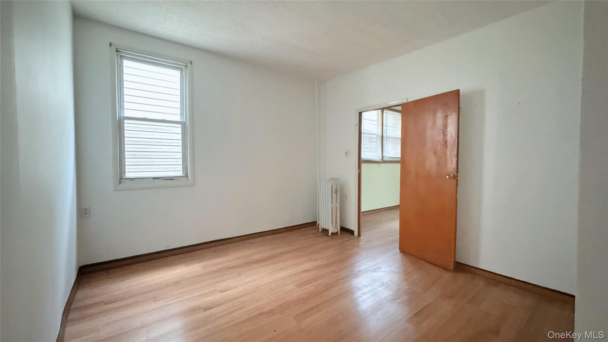 #10 photo, 10154 102nd Street, クイーンズ区 Ozone Park , NY 11416