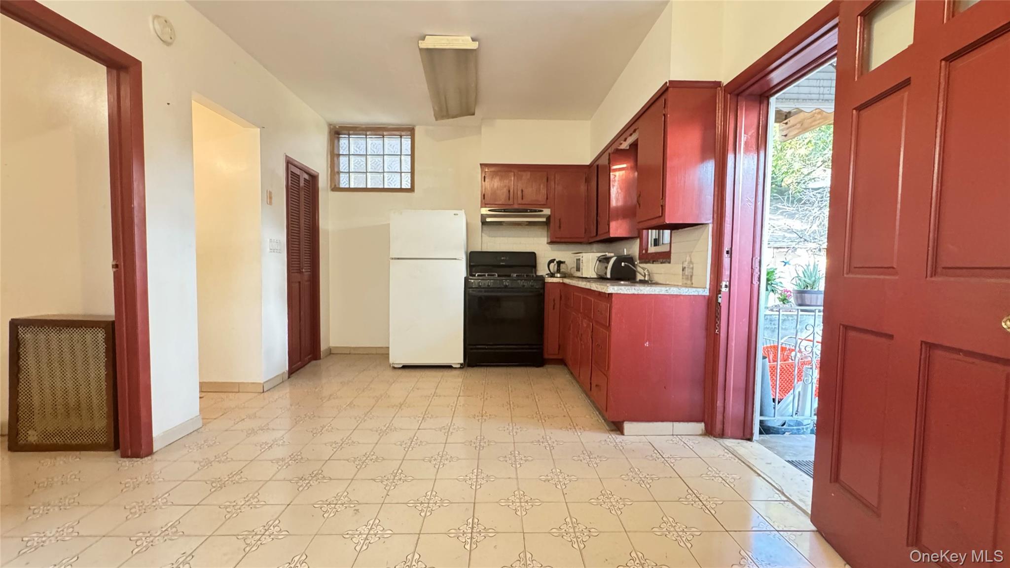 #17 photo, 10154 102nd Street, クイーンズ区 Ozone Park , NY 11416