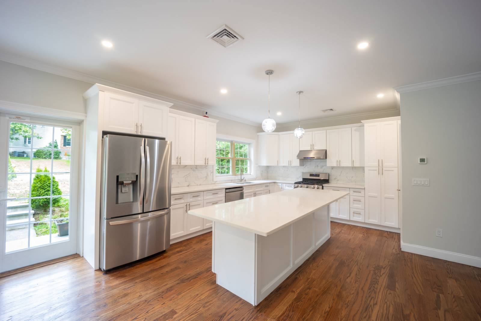 #13 photo, 1 Kewanee Road, New Rochelle , NY 10804