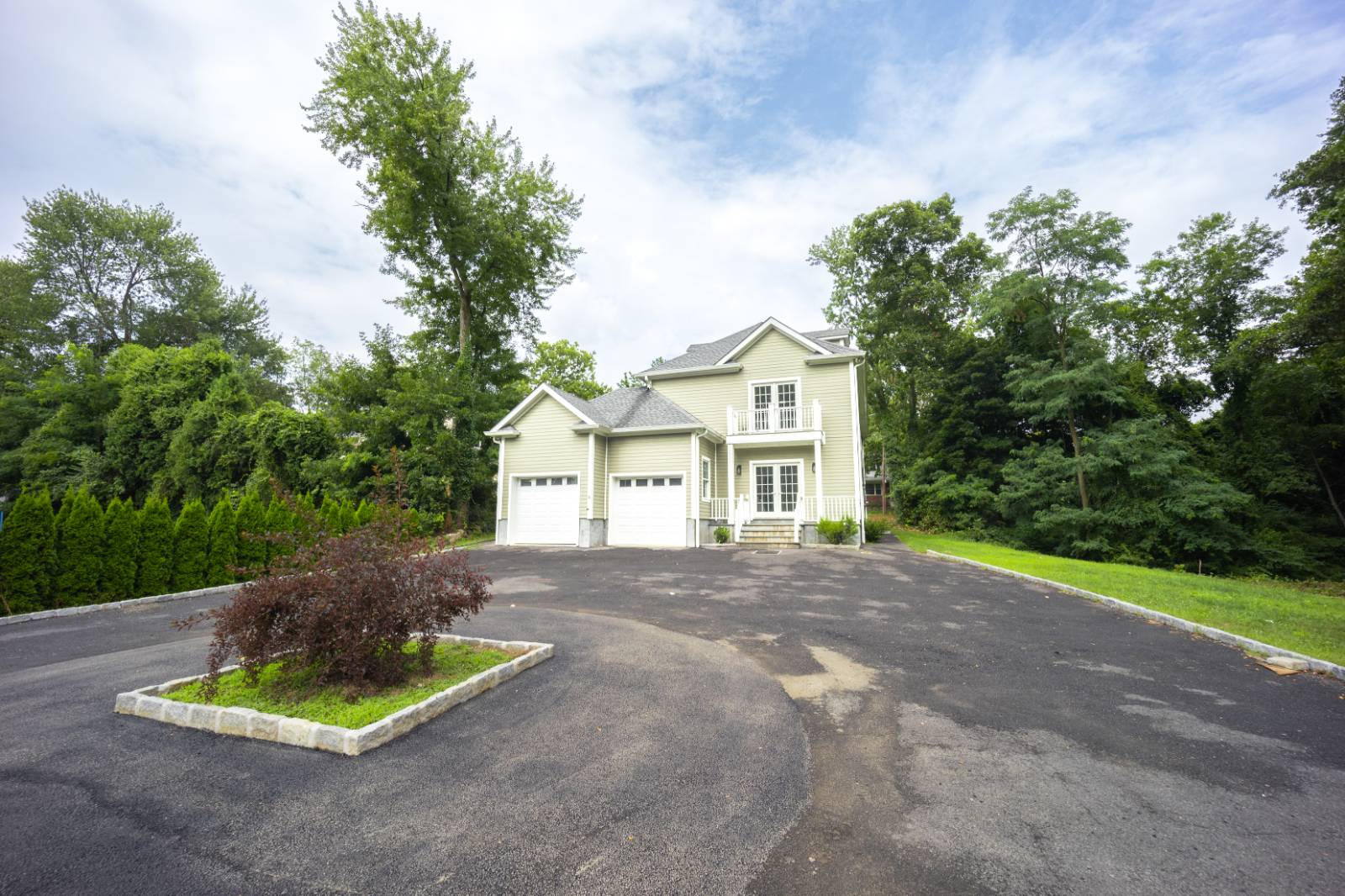 #7 photo, 1 Kewanee Road, New Rochelle , NY 10804