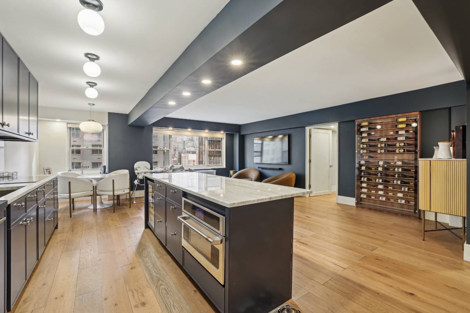 #4 photo, 100 West 57th Street, マンハッタン New York , NY 10019