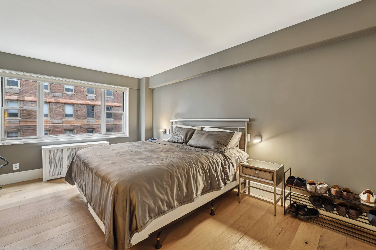 #9 photo, 100 West 57th Street, マンハッタン New York , NY 10019