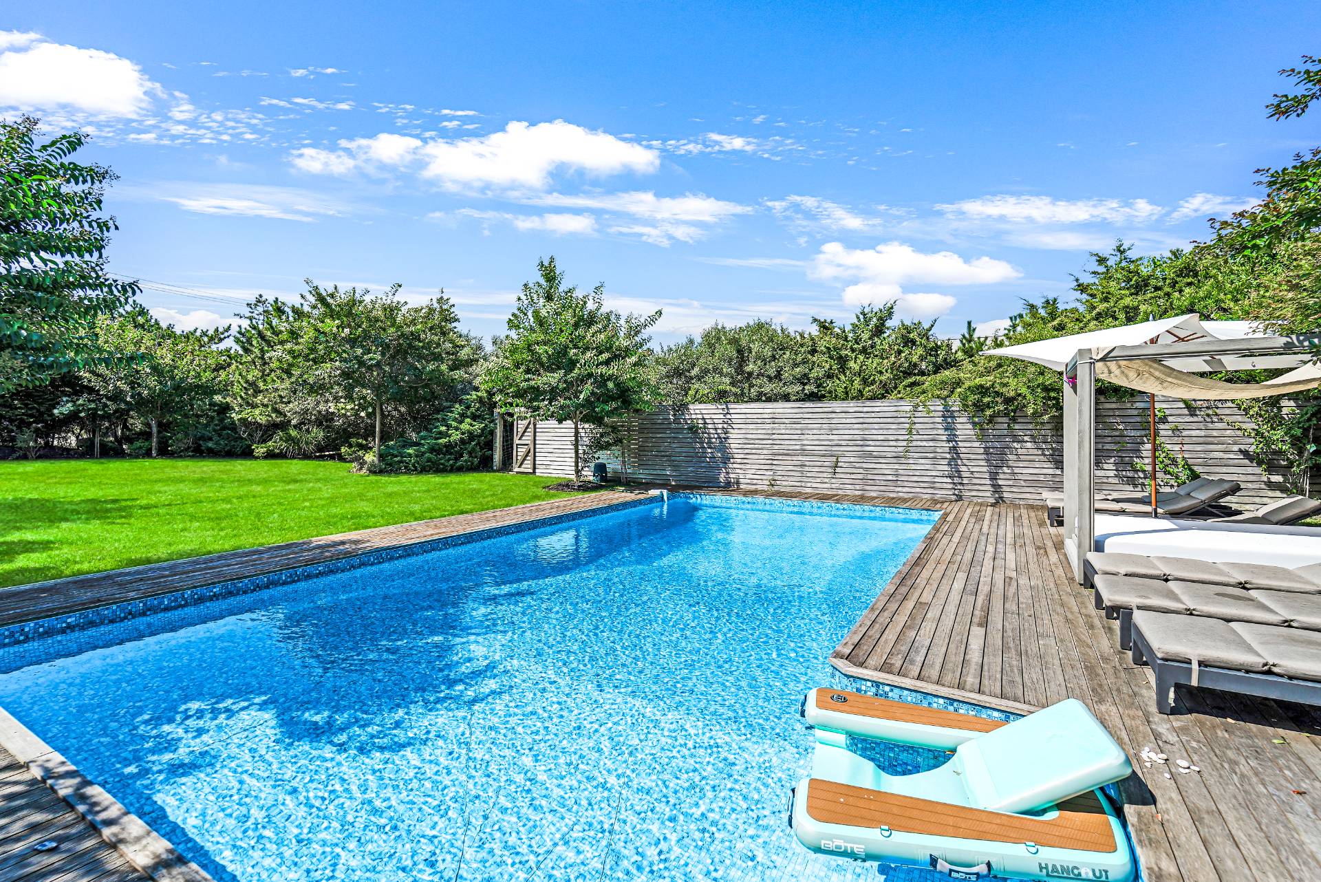 #24 photo, 548 DUNE RD, サフォーク郡 Westhampton , NY 11977