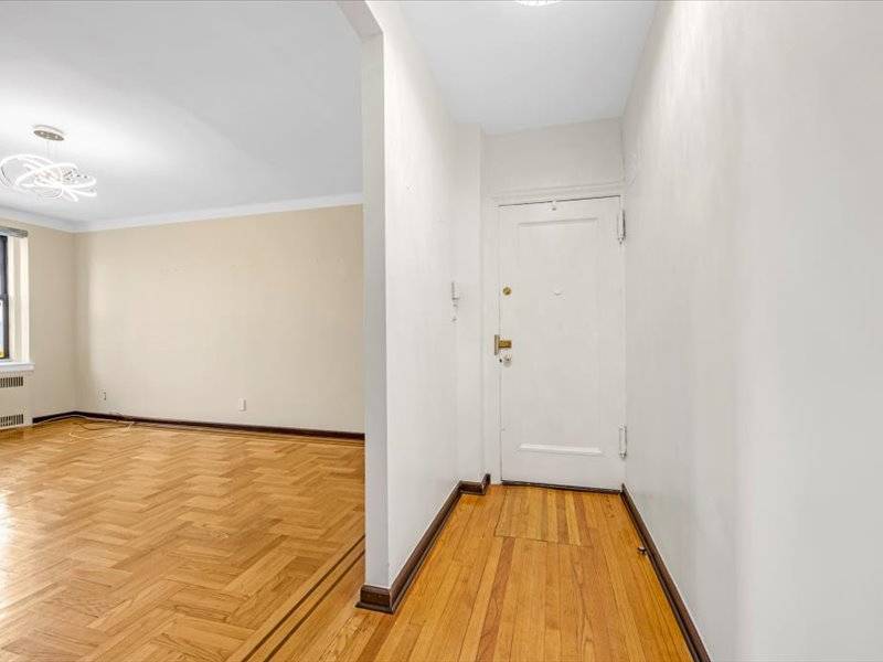 #4 photo, 1120 Brighton Beach Avenue, #5AA, ブルックリン区 Brighton Beach , NY 11235