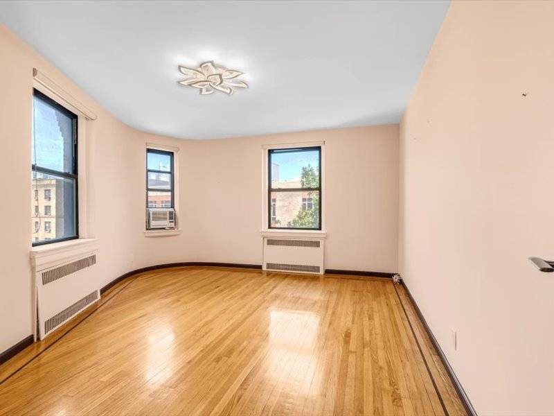 #8 photo, 1120 Brighton Beach Avenue, #5AA, ブルックリン区 Brighton Beach , NY 11235