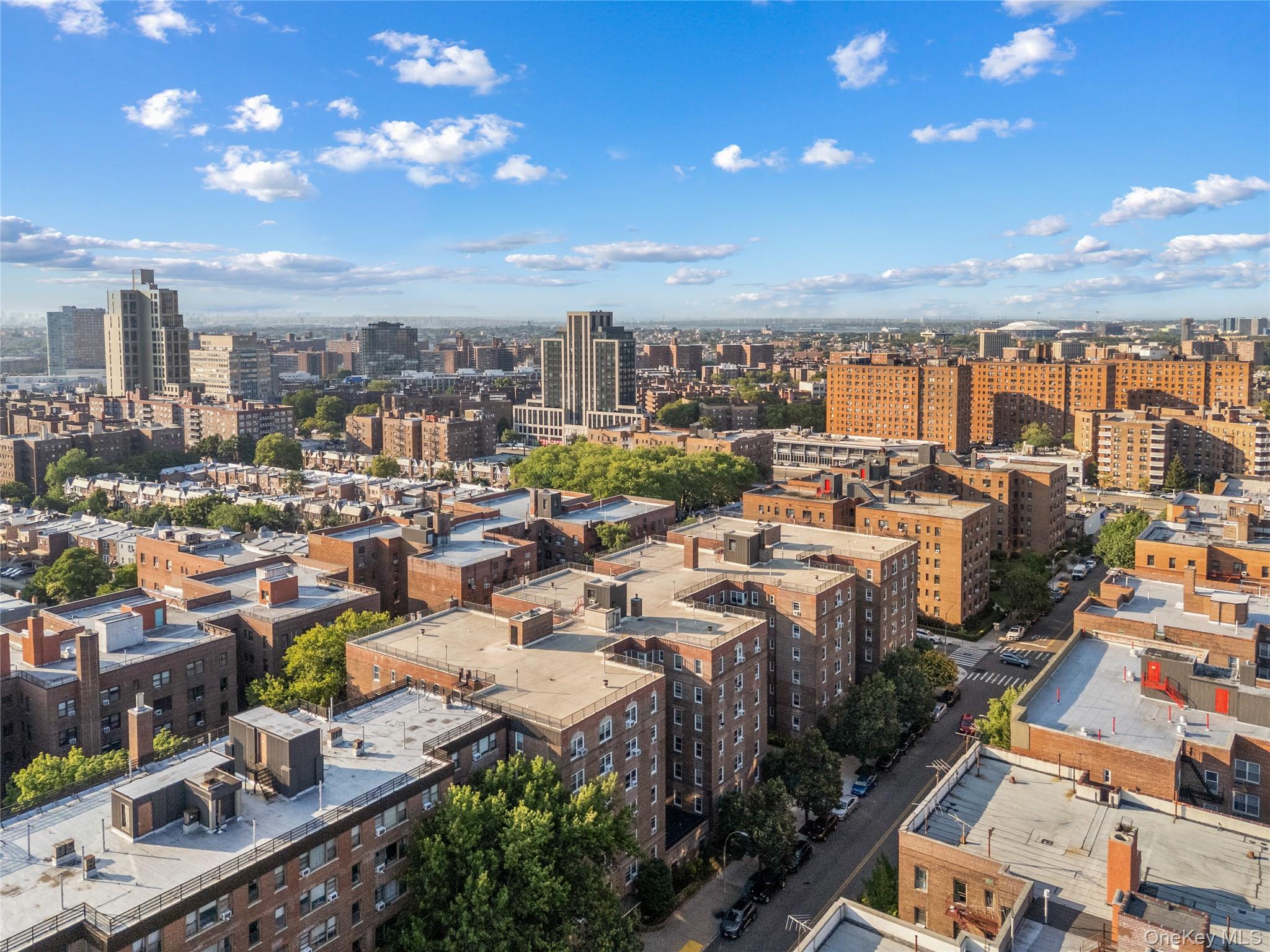 #19 photo, 99-45 67th Road, クイーンズ区 Forest Hills , NY 11375