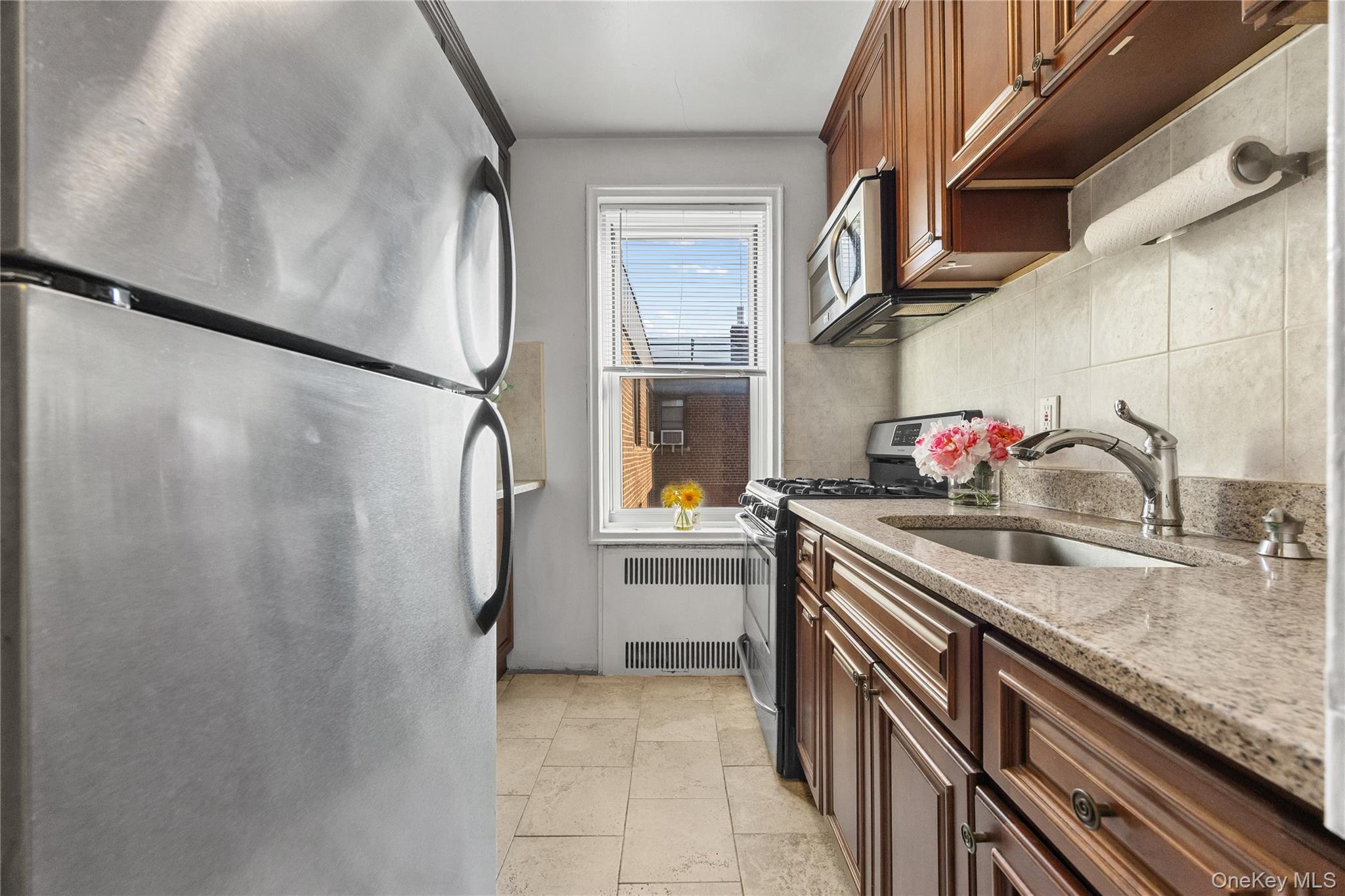 #8 photo, 99-45 67th Road, クイーンズ区 Forest Hills , NY 11375