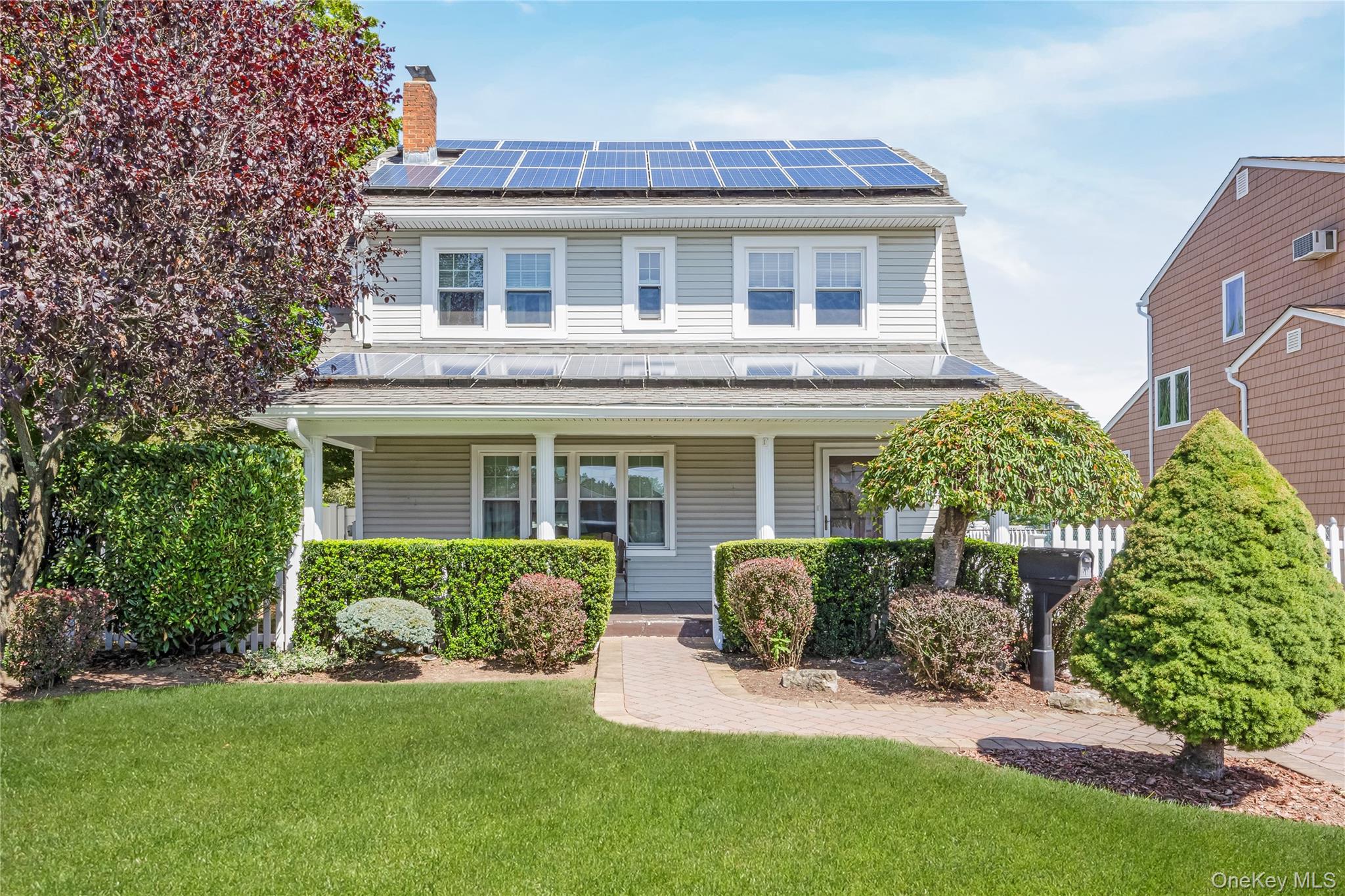 #1 photo, 3945 Hickory Street, नासाउ काउंटी Seaford , NY 11783