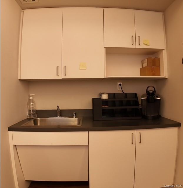 #8 photo, 700 Rockaway Turnpike, ナッソー郡 Lawrence , NY 11559