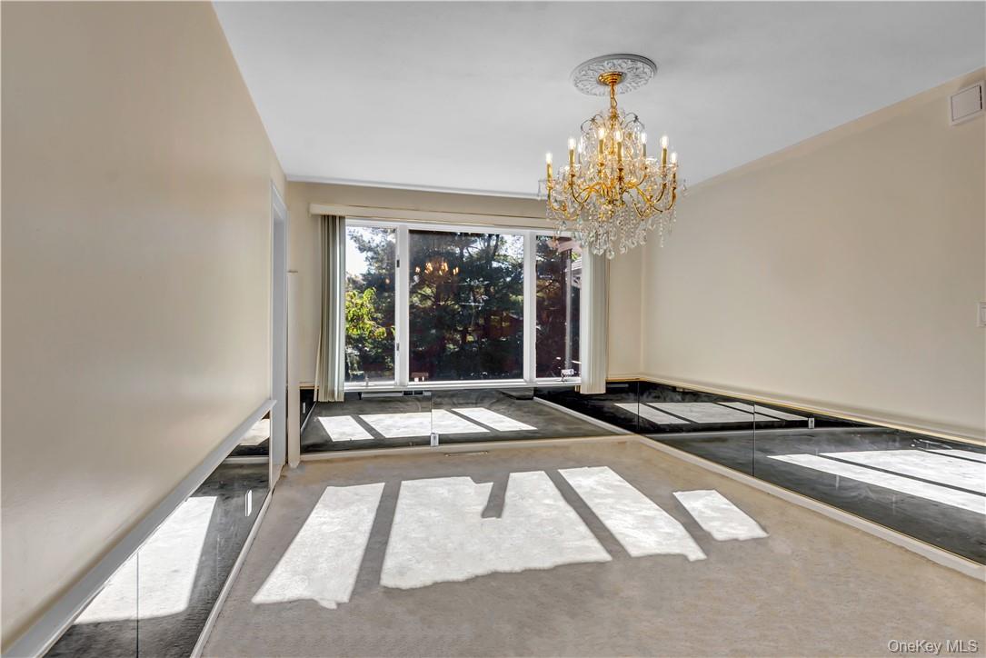 #6 photo, 1058 Wilmot Road, Scarsdale , NY 10583