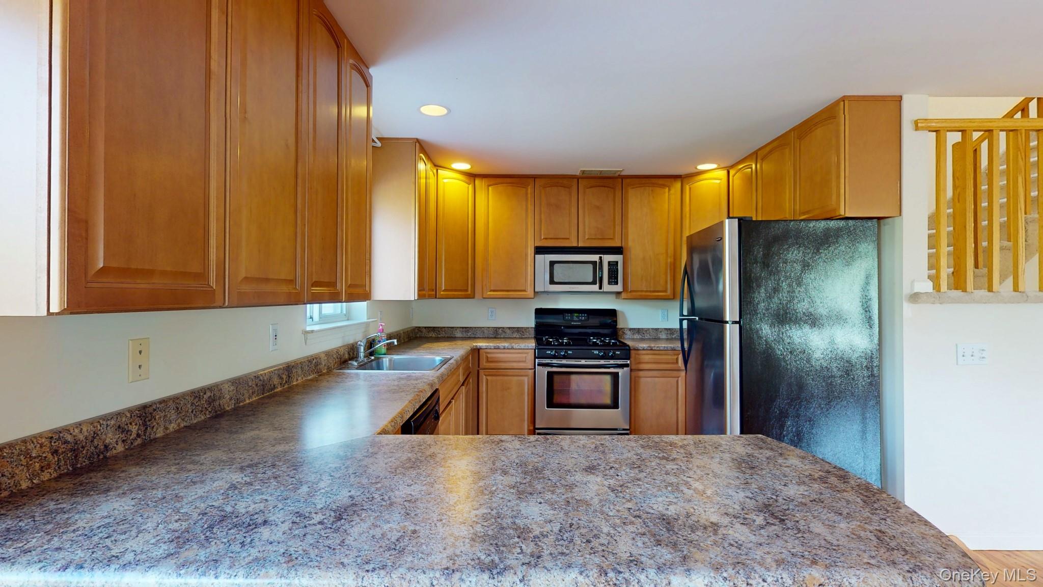 #14 photo, 241 Tamerisk Lane, New Windsor , NY 12553